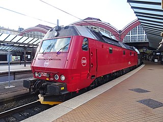 DSB ME 1528 at Copenhagen Central station.