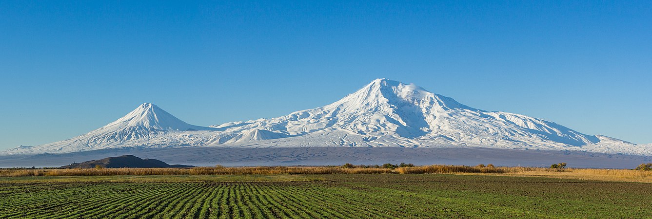 Mount Ararat (created by Սէրուժ; nominated by EtienneDolet)