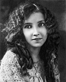 Photograph of Bessie Love