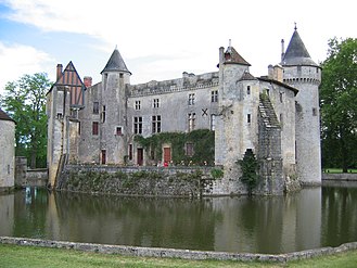 Le château de Montesquieu à La Brède (Gironde), près de Bordeaux (France). (définition réelle 2 227 × 1 704)