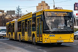 Ein MAZ-215 in Minsk (2019)