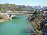 Brücke über den Jinzū bei Sasazu