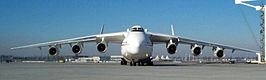 De Antonov An-225, het grootste vliegtuig ooit gebouwd (2002)