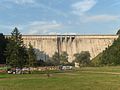 Dimitrie Leonida (Stejaru) Hydro Power Plant huwa żvilupp tal-idroenerġija fix-Xmara Bistrița, ħdejn Bicaz, ir-Rumanija. Il-proġett inbeda u spiċċa fis-snin ħamsin. Tikkonsisti f'diga, ġibjun, u impjant tal-idroenerġija. Id-diga hija struttura tal-konkrit rinfurzat b'għoli ta' 127 m (417 pied). Fforma u żżomm il-ġibjun tal-Lag Bicaz, magħruf ukoll bħala Mountain Spring Lake ("Lacul Izvorul Muntelui").