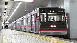 千日前線で運用されている25系電車 （西長堀駅）