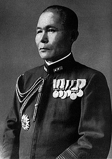 Džisaburó Ozawa jako gunreibu džičó (軍令部次長 ~ zástupce náčelníka námořního štábu) na přelomu let 1944 a 1945