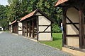 Marktplatz-Ensemble aus sechs historischen Marktständen