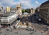 Bouw fietsparkeerkelder, met links de in 2021 gesloopte 'Heinekenhoek'; 2019.