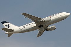 Iran Air, side/below, gear retracting