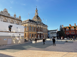 Stadshuset i Ipswich vid torget The Cornhill