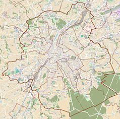 Mapa konturowa Brukseli, blisko centrum na lewo znajduje się punkt z opisem „Anderlecht”