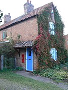 Shelford postbox (ref NG12 260) - geograph.org.uk - 1555474.jpg