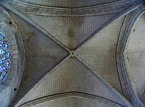 Bóveda cuatripartita, iglesia de S. Pedro y S. Pablo en Ablis (Francia)