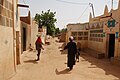 L'area vecchia della città di Zinder, Niger, con delle tradizionali case costruite con mattoni di terra dipinti.