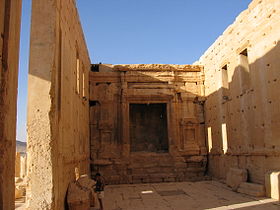 Intérieur et vue sur le thalamos nord.