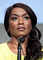 Angela Bassett, Golden Globe de la meilleure actrice dans un film musical ou une comédie en 1994 pour son rôle dans Tina.