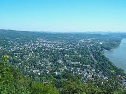 Bad Honnef nhìn thấy từ Drachenfels