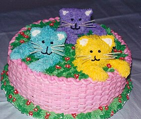 Tarta de cesta de gatitos.