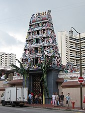 സിംഗപ്പൂരിലെ ഏറ്റവും ആദ്യത്തെ ഹിന്ദു ക്ഷേത്രമായ മാരിയമ്മൻ കോവിൽ