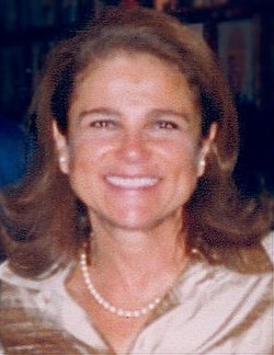 Tovah Feldshuh år 2004.