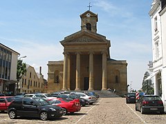 Iglesia de San Lorenzo, Virton.