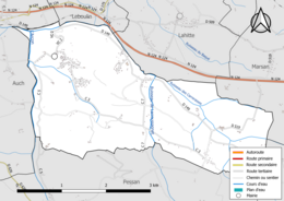 Carte en couleur présentant le réseau hydrographique de la commune