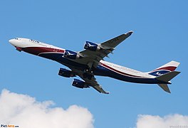 Airbus A340-500 fra Hi Fly malt i fargene til det nigerianske flyselskapet Arik Air.