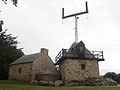 La tour de Chappe et la maison du télégraphiste attenante.