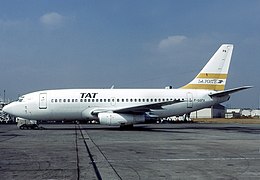 Boeing 737-200 TAT/La Poste en 1990 à Paris-Roissy
