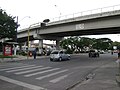 Viaduto da avenida João Durval sobre a Getúlio Vargas, em Feira de Santana, na Bahia.