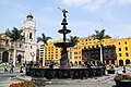 Pileta de la Plaza Mayor de Lima.