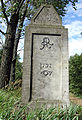 Rückseite des Viertelmeilenstein in der Harte (Fürstenwalde).