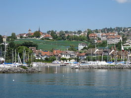 Pully lake front