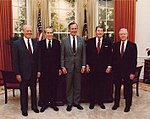 Arlywyddion Gerald Ford, Richard Nixon, George H.W. Bush, Ronald Reagan a Jimmy Carter