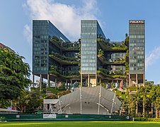 Hotel Park Royal on Pickering from Hong Lim Park in Singapore.jpg