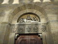 I simboli dei quartieri di Firenze sulla facciata della chiesa di San Giuseppe