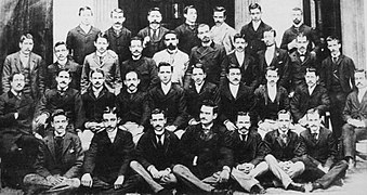 Foto del cuerpo de abogados que se recibieron en 1891, entre ellos Marcelo T. de Alvear, Tomás Le Breton y Leopoldo Melo.