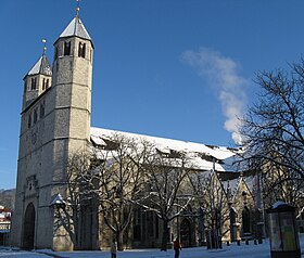 L'église collégiale.