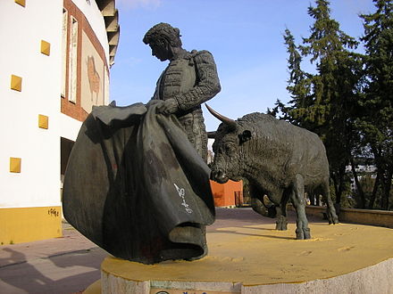 Español: Miguel Mateo Miguelín, escultura situada junto a la plaza de toros.