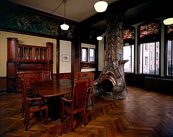 Salle à manger avant restauration.