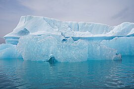 034 Freshly rotated icebergs at Jökulsárlón (Iceland) Photo by Giles Laurent.jpg