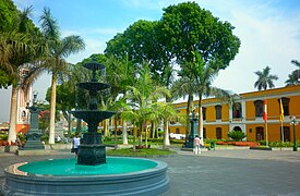 Casona de San Marcos y Parque univesitario