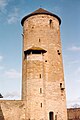 La tour ronde de l'enceinte de l'abbaye.