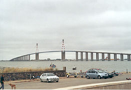 El Puente de Saint-Nazaire visto desde Saint-Brevin-les-Pins.
