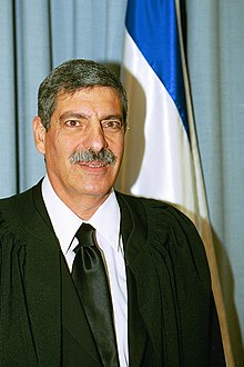 Uri Shoham.jpg