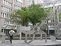 Bertha-von-Suttner-Platz (östlicher Vorplatz)