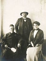 Louis Duchesne (1843-1922), ezkerrera, etxeko Egyptologist Auguste Mariette, Kairon (Bulak).