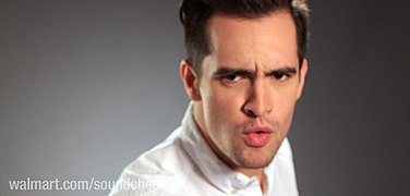 Brendon Urie's interview to Walmart Soundcheck 05.jpg