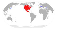 Nativo das áreas a vermelho. Introduzido nas áreas a azul.