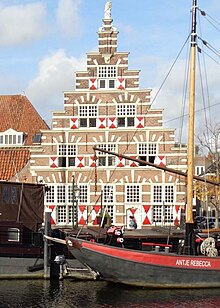 Das 1612 erbaute ehemalige Wohnhaus des städtischen Zimmer- und Baumeisters, mit markantem Treppengiebel, und der Innenhof des "Stadstimmerwerf" (ehemaliger städtischer Bauhof) am Kort Galgewater sind für Besucher geöffnet.